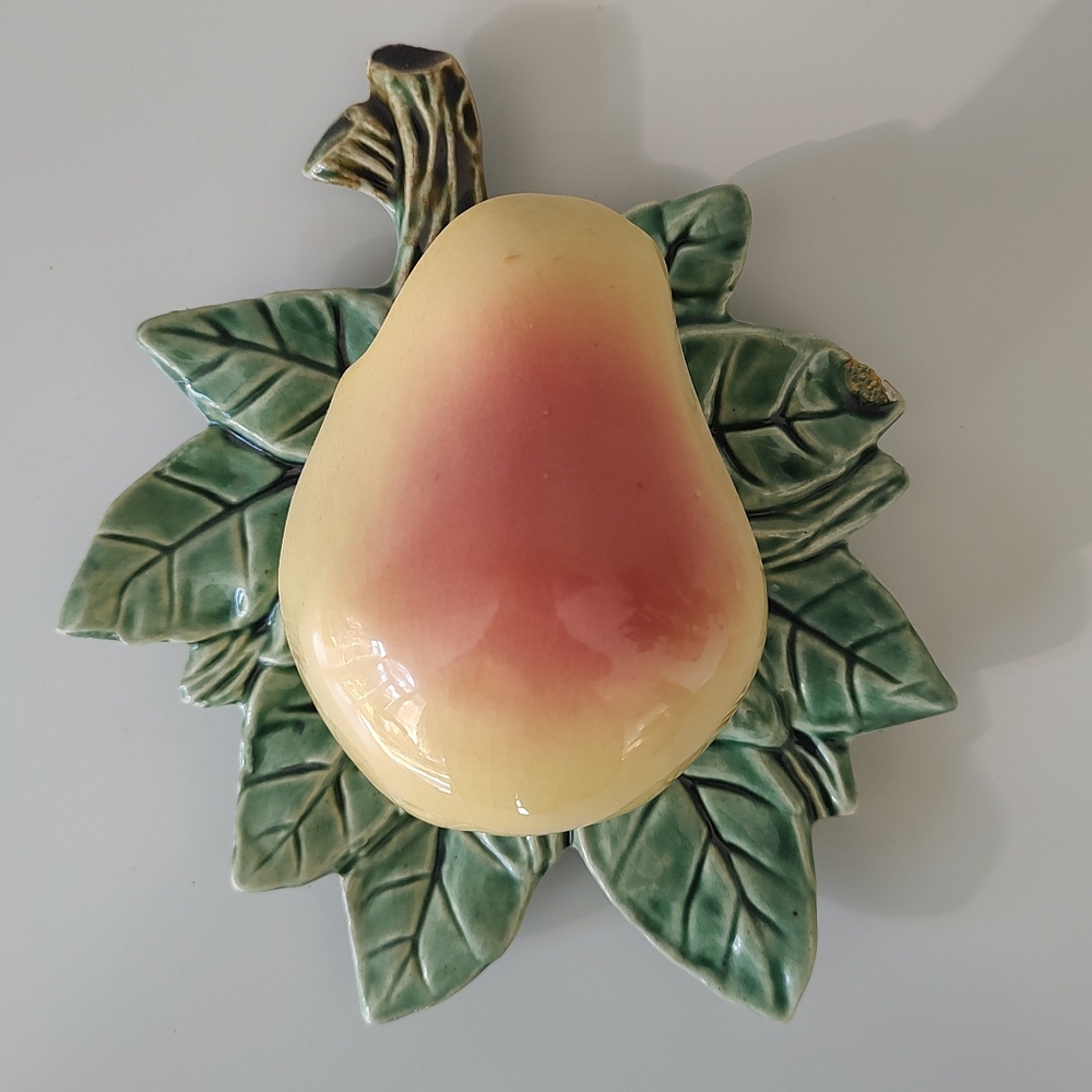 McCoy Pottery Vintage Pear Wall Pocket Atomic